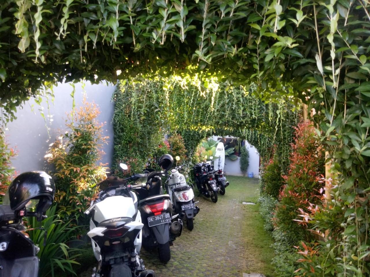Andy Guesthouse Canggu  Luaran gambar